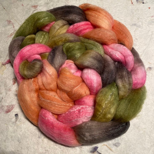IxCHeL Fibre & Yarns Pearl Bunny Tops colourway Lotus Flower