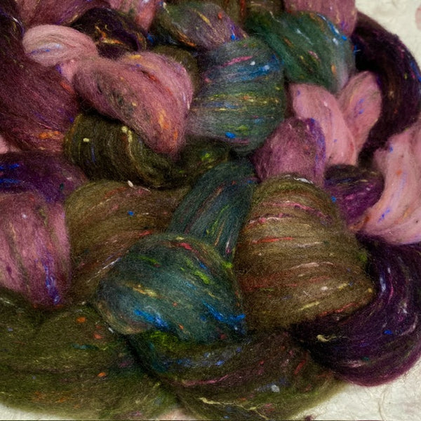 IxCHeL Fibre And Yarns Unicorn Tweed Tops colourway Amphifa Close up