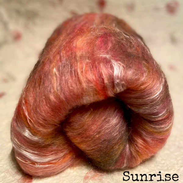 IxCHeL Fibre And Yarns Wallaby Cashmere Merino Silk Batts colourway Sunrise