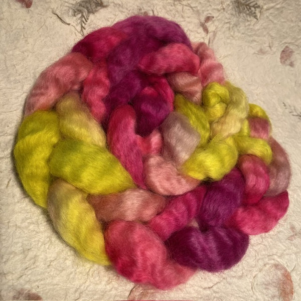 IxCHeL Fibre And Yarns Wensleydale Tops colourway Rebel Yell