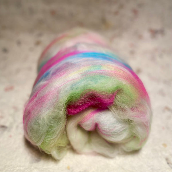 IxCHeL Fibre And Yarns Angora Merino Batts colourway Rollerblading In Venice