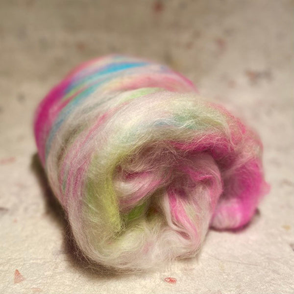 IxCHeL Fibre And Yarns Angora Merino Batts colourway Rollerblading In Venice
