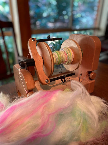 IxCHeL Fibre And Yarns Angora Merino Batts colourway Rollerblading In Venice making it happen