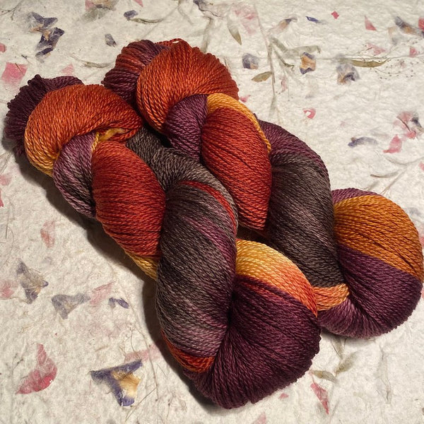 IxCHeL Fibre & Yarns Cashmere Merino Silk 4ply Yarn colourway Dragonfly In Amber
