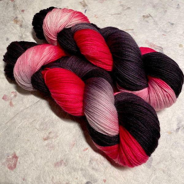 IxCHeL Fibre & Yarns 4ply Sock Yarn colourway Hot Pink Drama