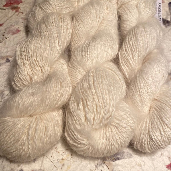 IxCHeL Fibre & Yarns 100% Angora Bunny 4ply Handspun Yarn colourway Ivory
