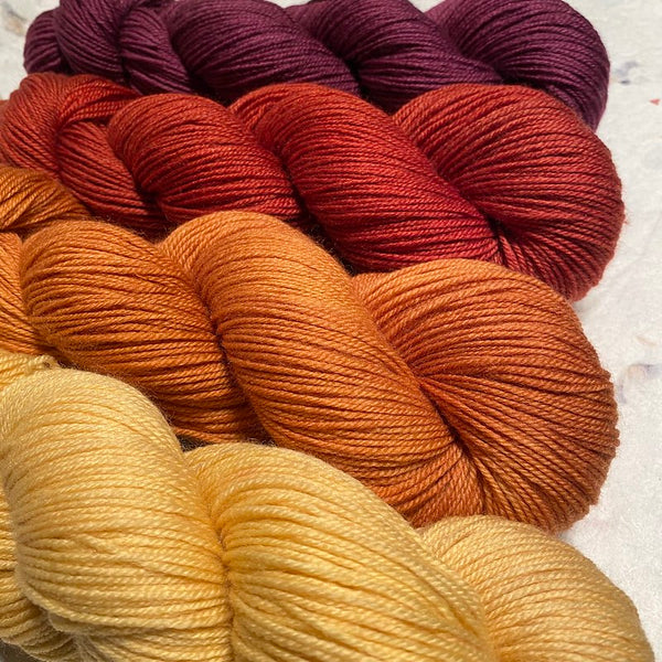 IxCHeL Fibre And Yarns 4ply Sock Yarn Geogradient Set colours of the Earth