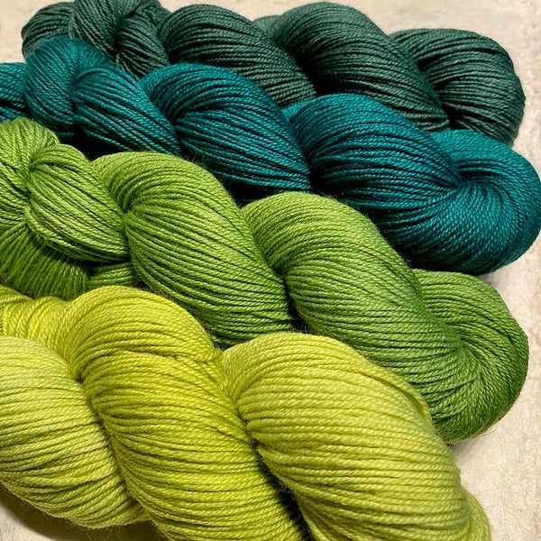 IxCHeL Fibre And Yarns 4ply Sock Yarn Geogradient Set colours of the Forest