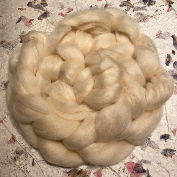 IxCHeL Fibre And Yarns Blue Faced Leicester Silk Cashmere Tops colourway Ivory