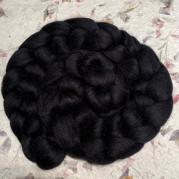 IxCHeL Fibre And Yarns Black Bunny Tops colourway Natural