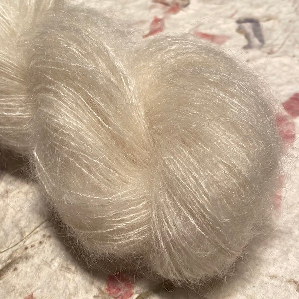 IxCHeL Fibre & Yarns Kid Mohair Silk Merino Yarn colourway Ivory