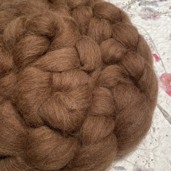 IxCHeL Fibre & Yarns Manx Loughtan Tops Natural