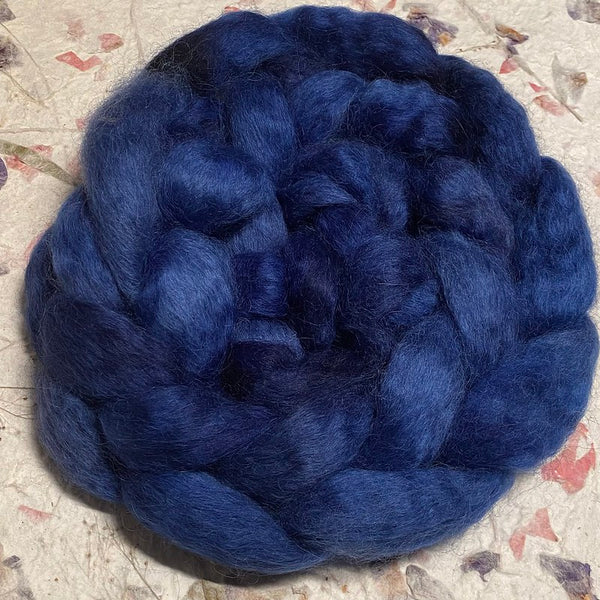 IxCHeL Fibre And Yarns Wensleydale Tops colourway Indigo