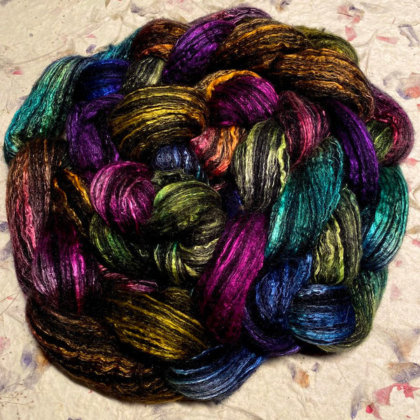 IxCHeL Fibre & Yarns Gothic Tops colourway Gothic Rainbow