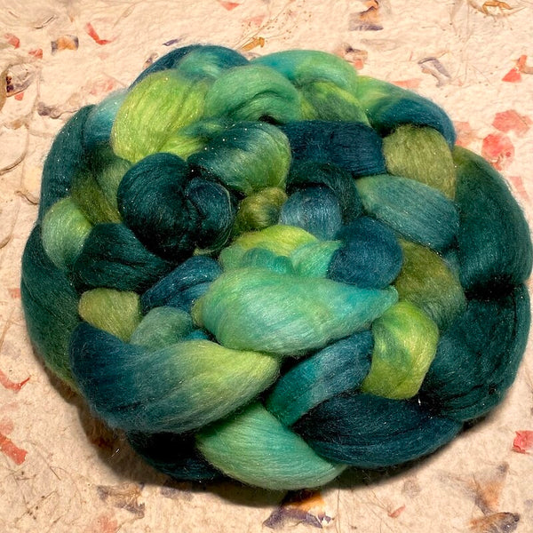 IxCHeL Fibre & Yarns Rapunzel Tops colourway Emerald Forest Nymph