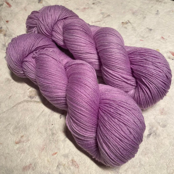 IxCHeL Fibre & Yarns Silver Star 4ply Sock Yarn colourway Lavender