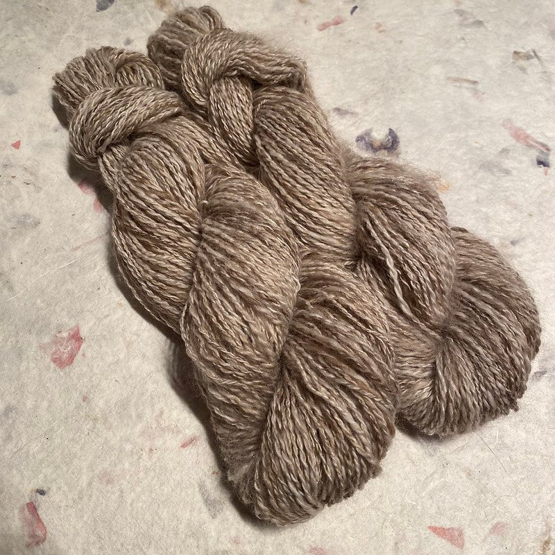 IxCHeL Fibre & Yarns Vampire Deer Blend Yarn colourway Natural